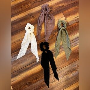 NWOT AE Lace Scarf Scrunchies 4 Pack